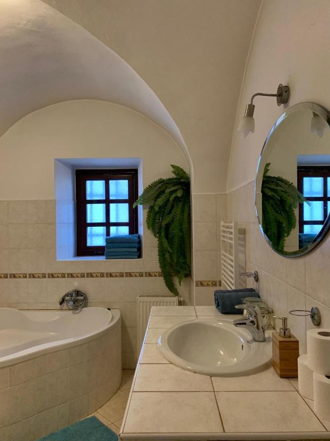 Vip Miku Apartman 2 Mikulov Eksteriør billede